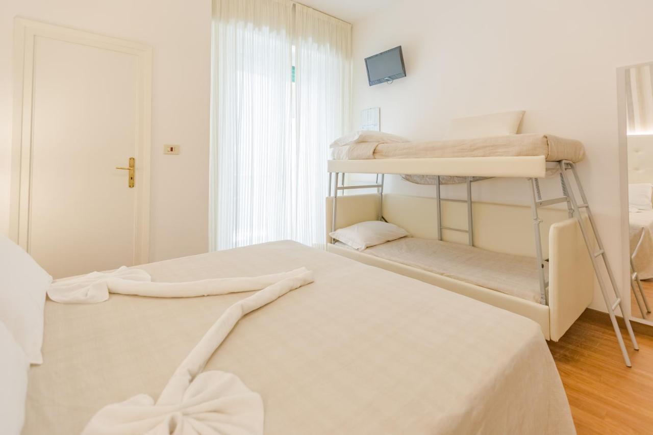 Hotel Bremen Rimini Exterior foto