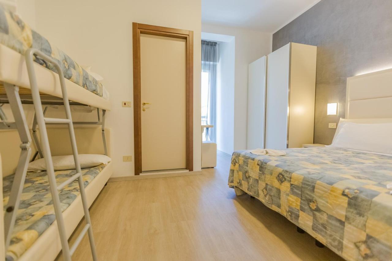Hotel Bremen Rimini Exterior foto